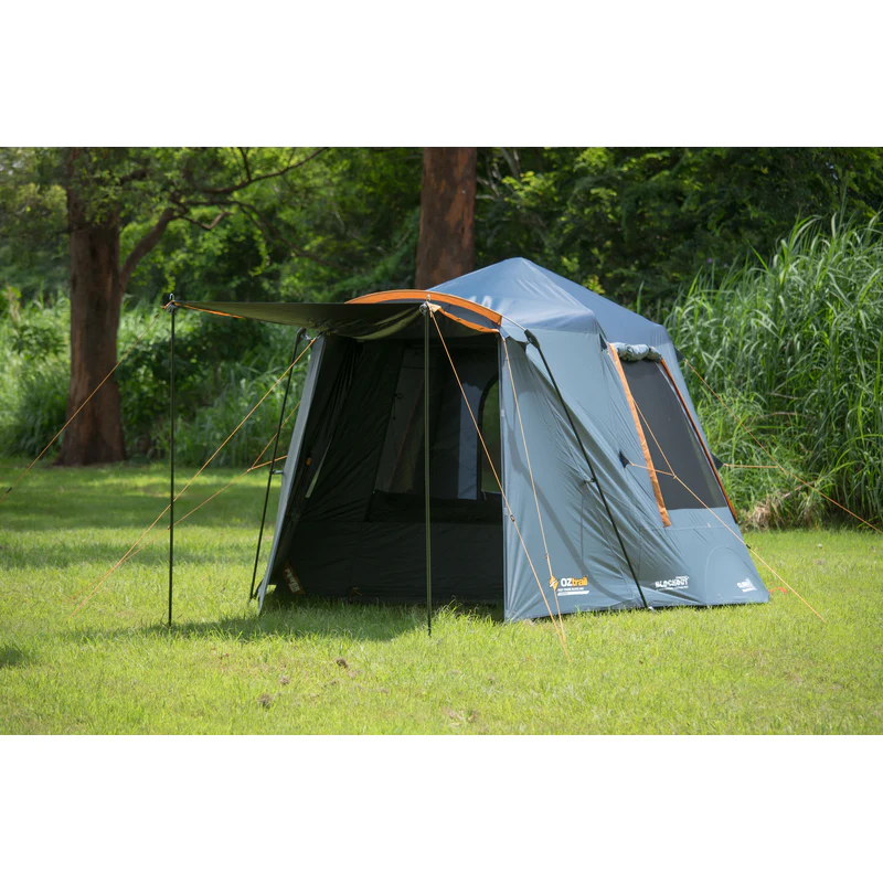 OZtrail Fast Frame Blockout Lumos 4 Person Tent - Image 4